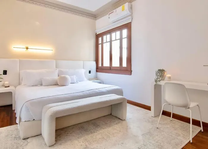 Breathtaking 9 Bedroom Huge Rooftop W 4 Ac Condesa Holiday home Mexico City