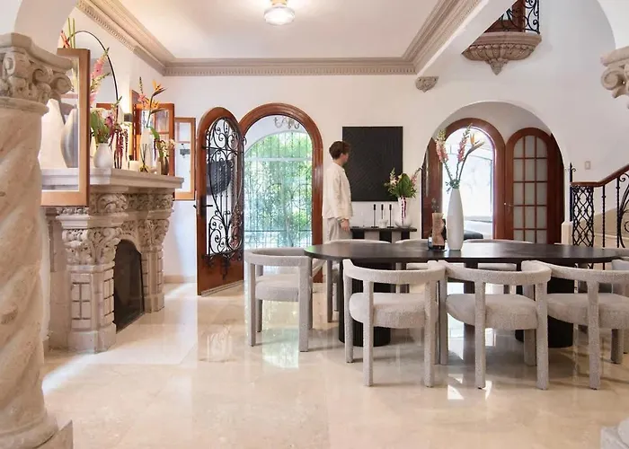 Breathtaking 9 Bedroom Huge Rooftop W 4 Ac Condesa Holiday home *