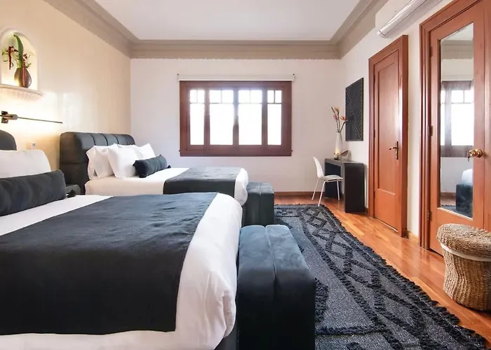 Breathtaking 9 Bedroom Huge Rooftop W 4 Ac Condesa *