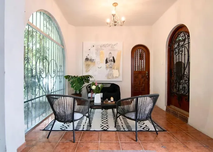 Breathtaking 9 Bedroom Huge Rooftop W 4 Ac Condesa * Mexico City