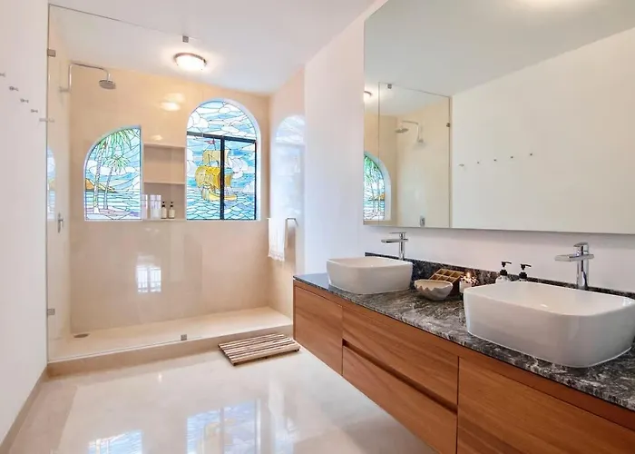 Breathtaking 9 Bedroom Huge Rooftop W 4 Ac Condesa * Mexico City
